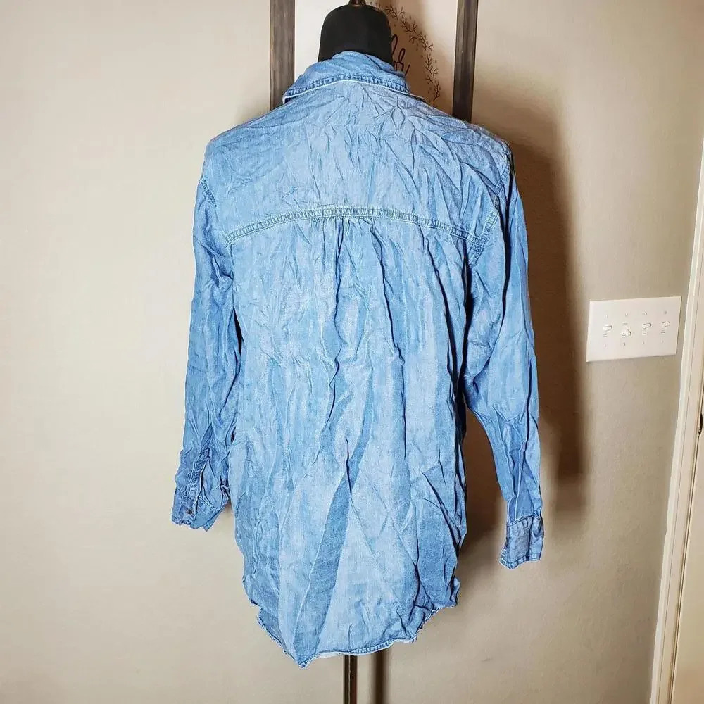 Hester & Orchard Women’s Medium Blue Tencel Buttondown Blouse - Picture 13 of 13